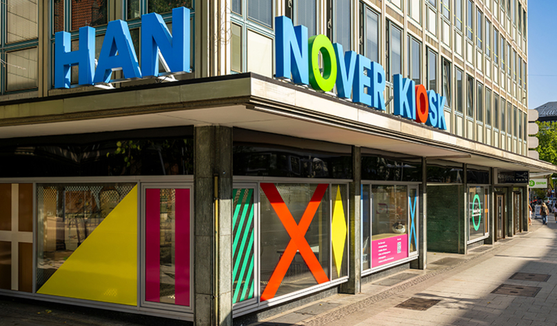 Hannover Kiosk, Karmarschstraße 40, Schaufenster Außenansicht am Tag